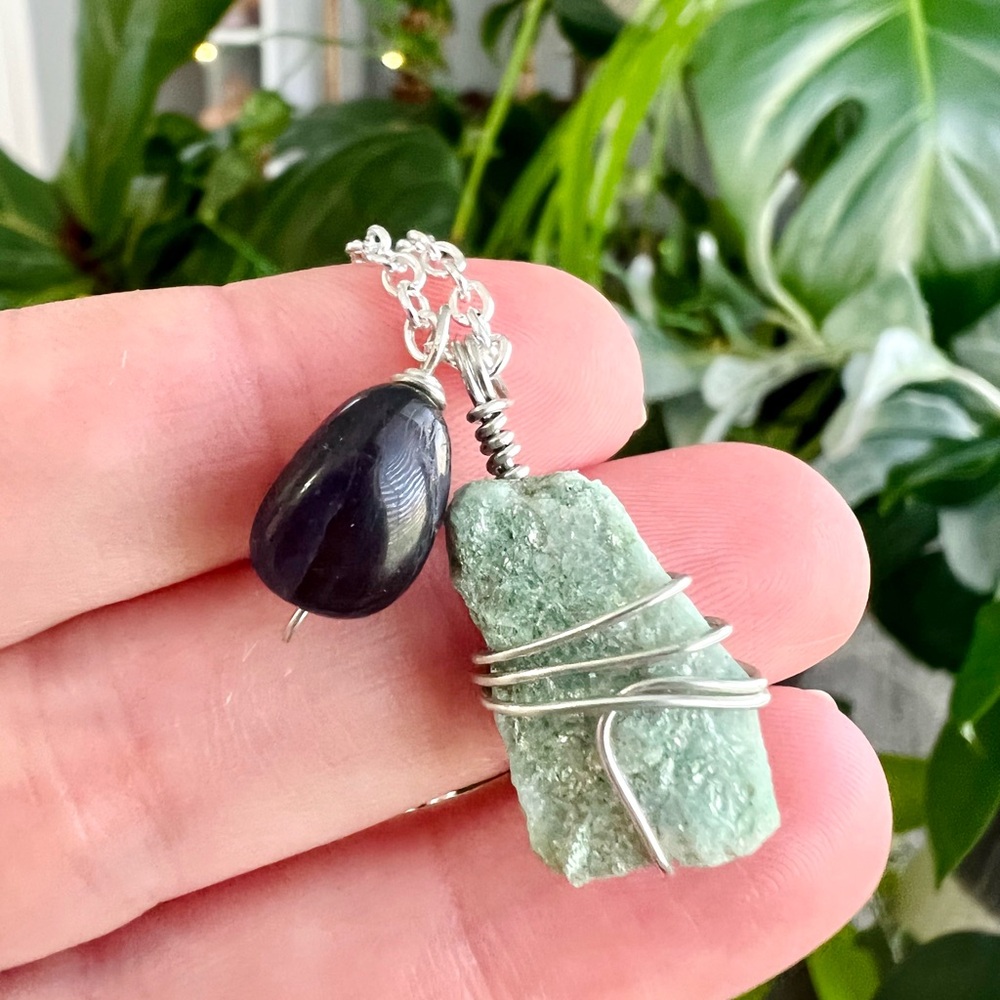 Fuchsite & Tanzanite Handmade Necklace - Picture 5 of 5